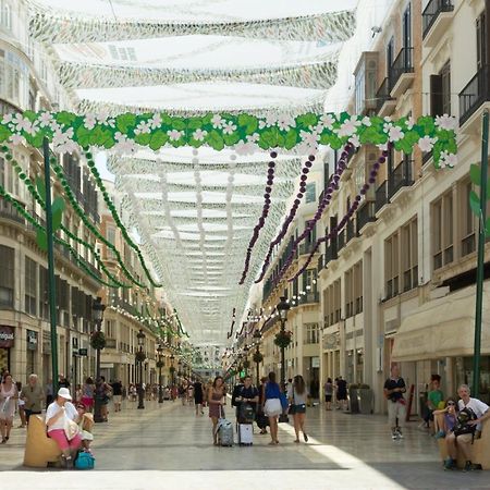 Malaga Centre Apartment With Parking Exterior photo