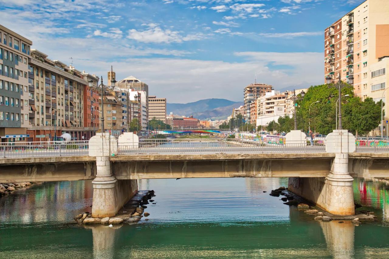Malaga Centre Apartment With Parking Exterior photo