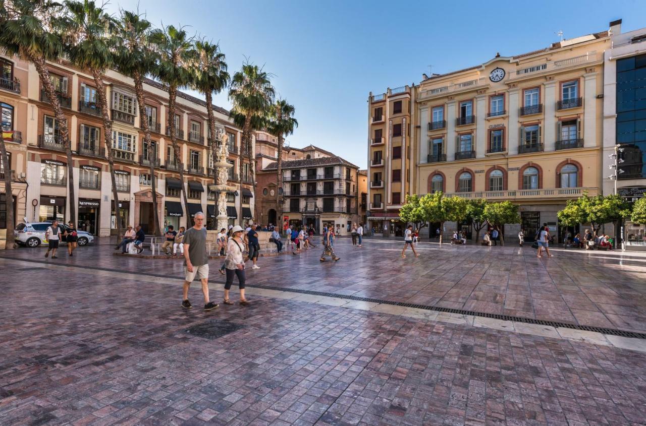 Malaga Centre Apartment With Parking Exterior photo