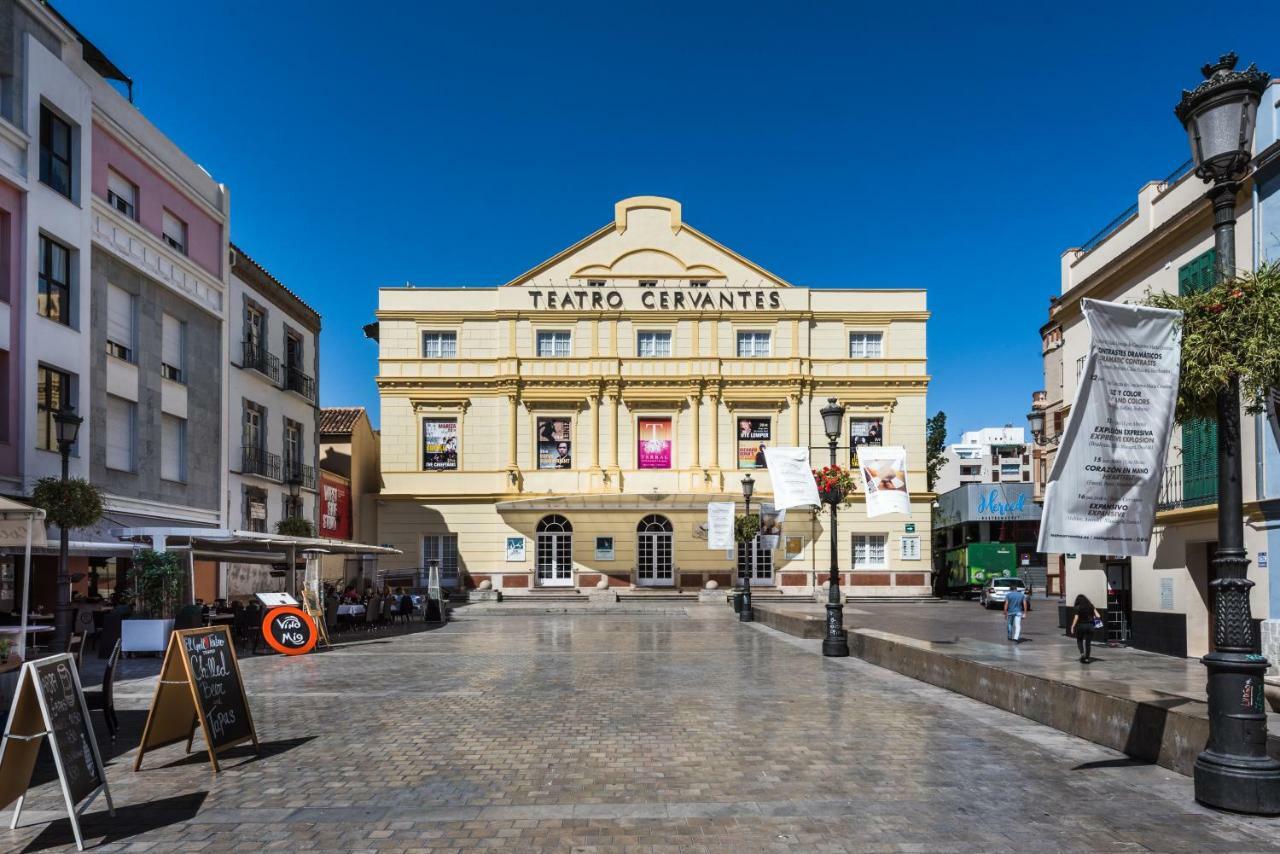 Malaga Centre Apartment With Parking Exterior photo